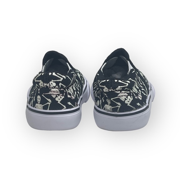 new Tommy Bahama ☠︎︎ Skeleton Print Slip On Sneakers ☠︎︎ Glow in the Dark ☠︎︎ 5 - Picture 4 of 16
